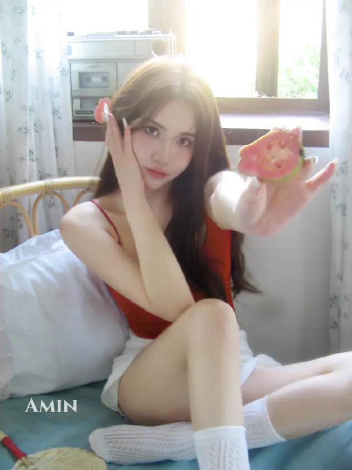 学生使用平板学习场景